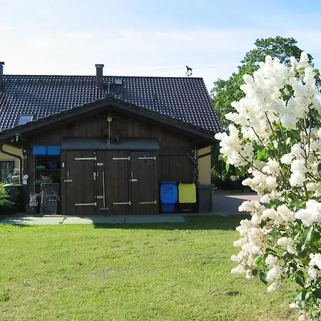 Carol's Country-house بيت للعطل *