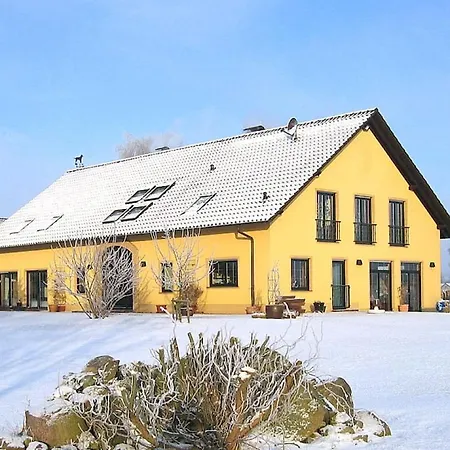 Carol's Country-house Holiday home *